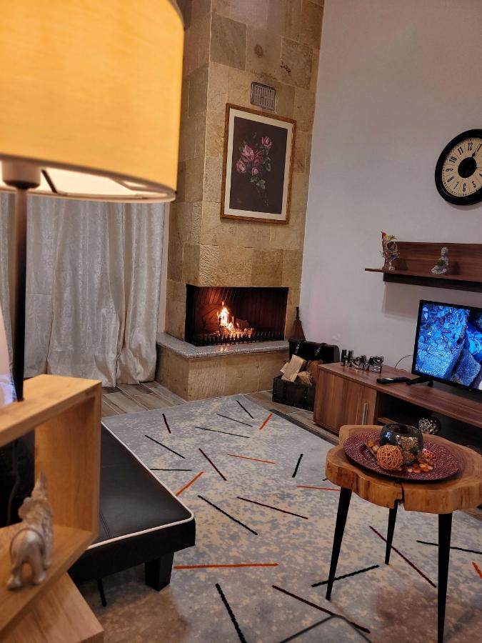 Marge Apt Арта Екстер'єр фото