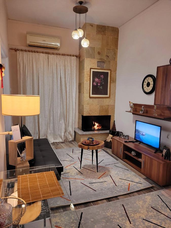 Marge Apt Арта Екстер'єр фото